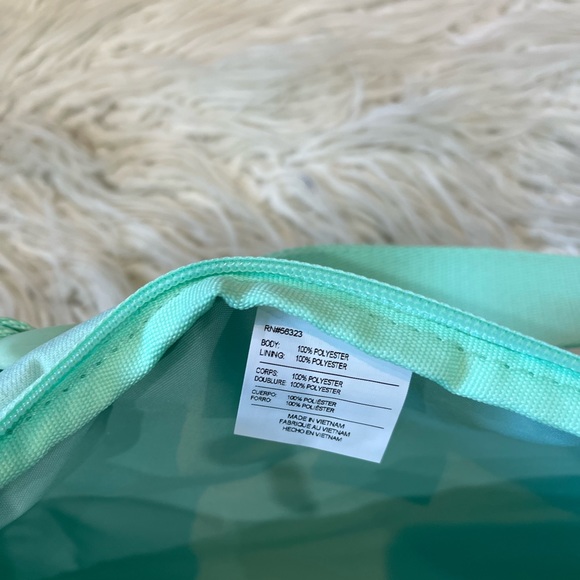 New🌿Nike Tech 10L Hip Pack Mint Green - Picture 7 of 11
